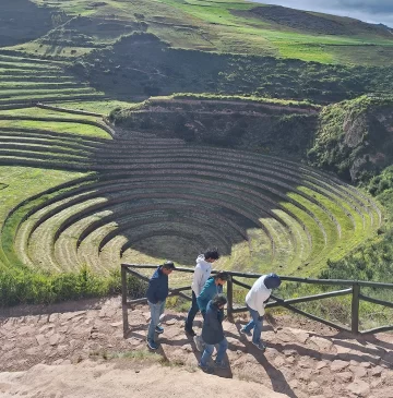 Agencia de viajes en Cusco tours en Cusco tours en Peru Machu Picchu Valle Sagrado Laguna Humantay Montaña de Colores y experiencias espirituales andinas