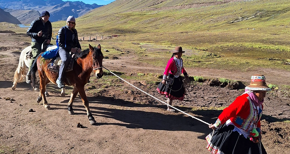 Montaña de 7 Colores en Perú: Historia y Misterios 2025