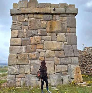 Agencia de viajes en Cusco tours en Cusco tours en Peru Machu Picchu Valle Sagrado Laguna Humantay Montaña de Colores y experiencias espirituales andinas