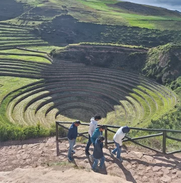Agencia de viajes en Cusco tours en Cusco tours en Peru Machu Picchu Valle Sagrado Laguna Humantay Montaña de Colores y experiencias espirituales andinas