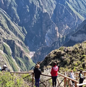 Agencia de viajes en Cusco tours en Cusco tours en Peru Machu Picchu Valle Sagrado Laguna Humantay Montaña de Colores y experiencias espirituales andinas