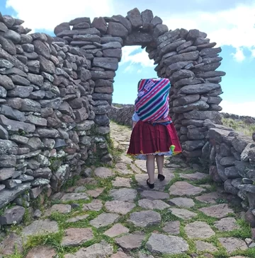 Agencia de viajes en Cusco tours en Cusco tours en Peru Machu Picchu Valle Sagrado Laguna Humantay Montaña de Colores y experiencias espirituales andinas