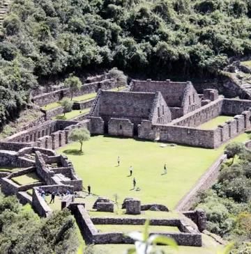 Agencia de viajes en Cusco tours en Cusco tours en Peru Machu Picchu Valle Sagrado Laguna Humantay Montaña de Colores y experiencias espirituales andinas