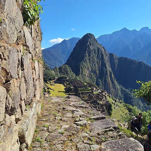 Machu Picchu: Un Viaje Místico Más Allá del Turismo Machu Picchu: Un Viaje Místico Más Allá del Turismo