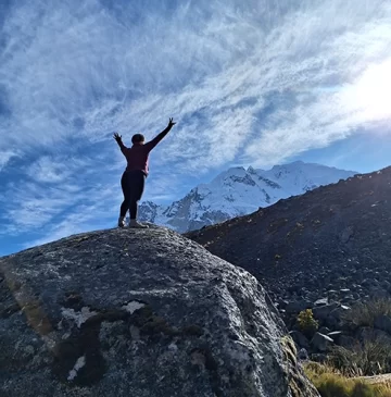 Agencia de viajes en Cusco tours en Cusco tours en Peru Machu Picchu Valle Sagrado Laguna Humantay Montaña de Colores y experiencias espirituales andinas