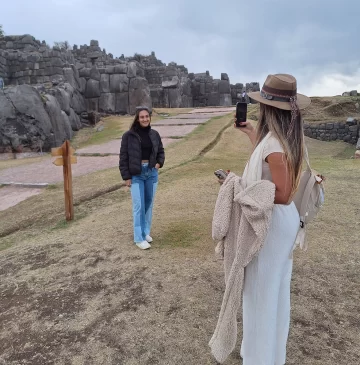 Agencia de viajes en Cusco tours en Cusco tours en Peru Machu Picchu Valle Sagrado Laguna Humantay Montaña de Colores y experiencias espirituales andinas