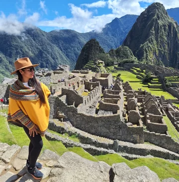 Agencia de viajes en Cusco tours en Cusco tours en Peru Machu Picchu Valle Sagrado Laguna Humantay Montaña de Colores y experiencias espirituales andinas
